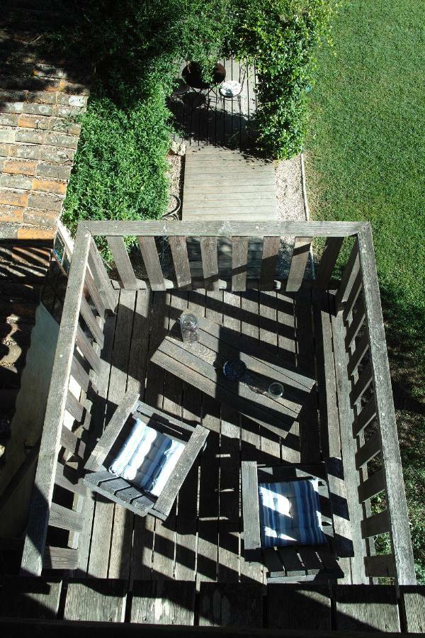Bed and Breakfast Le Moulin De Picaud Grans Exterior foto
